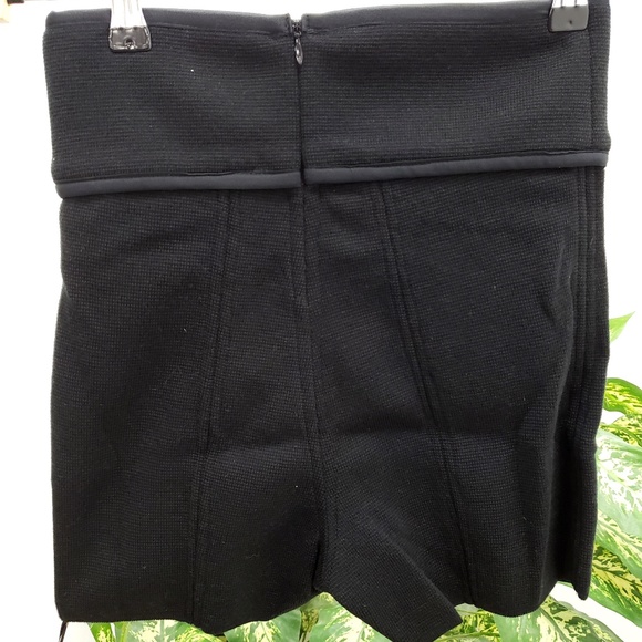 Miriam Ocariz High Waist Short - Picture 2 of 3